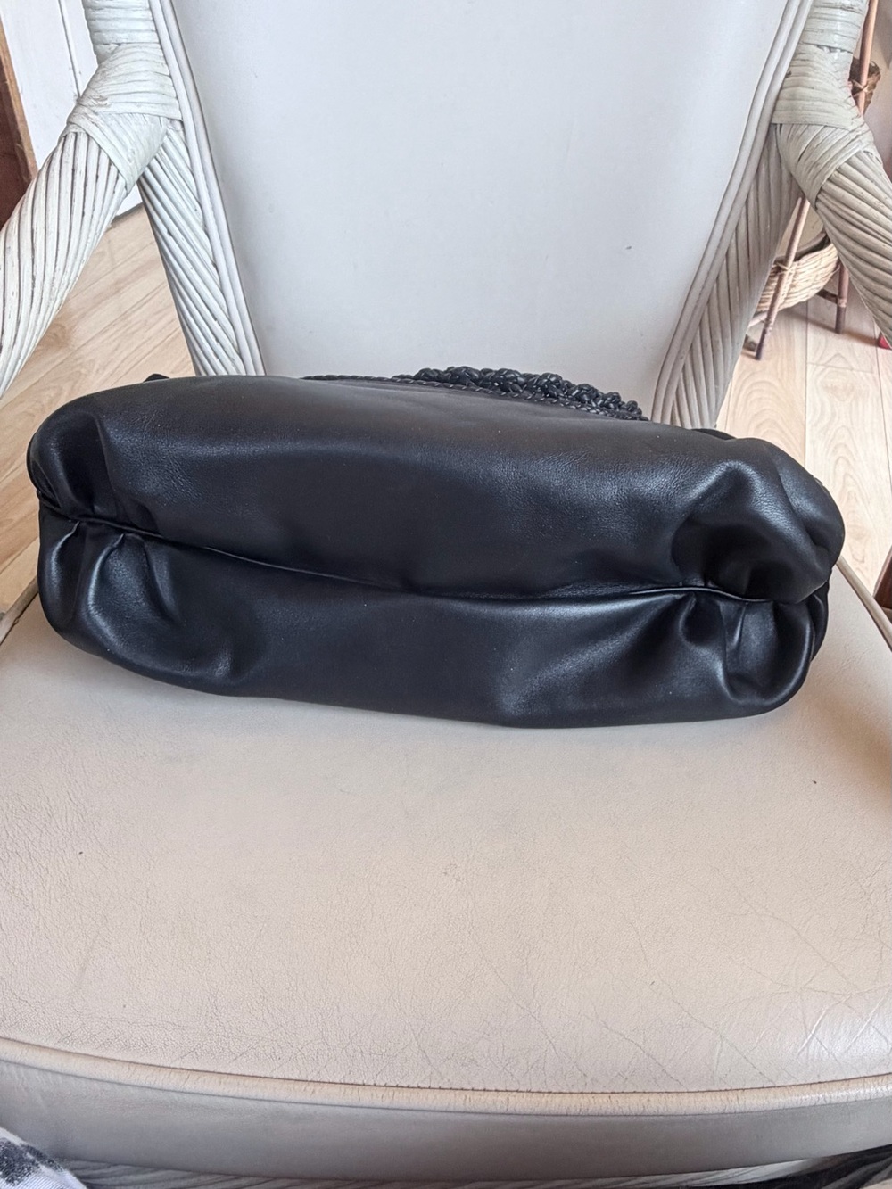 BOTTEGA VENETA Black Suede/ Napa Leather Intrecciato Shoulder Bag. Mint! MEDIUM. - Picture 3 of 13